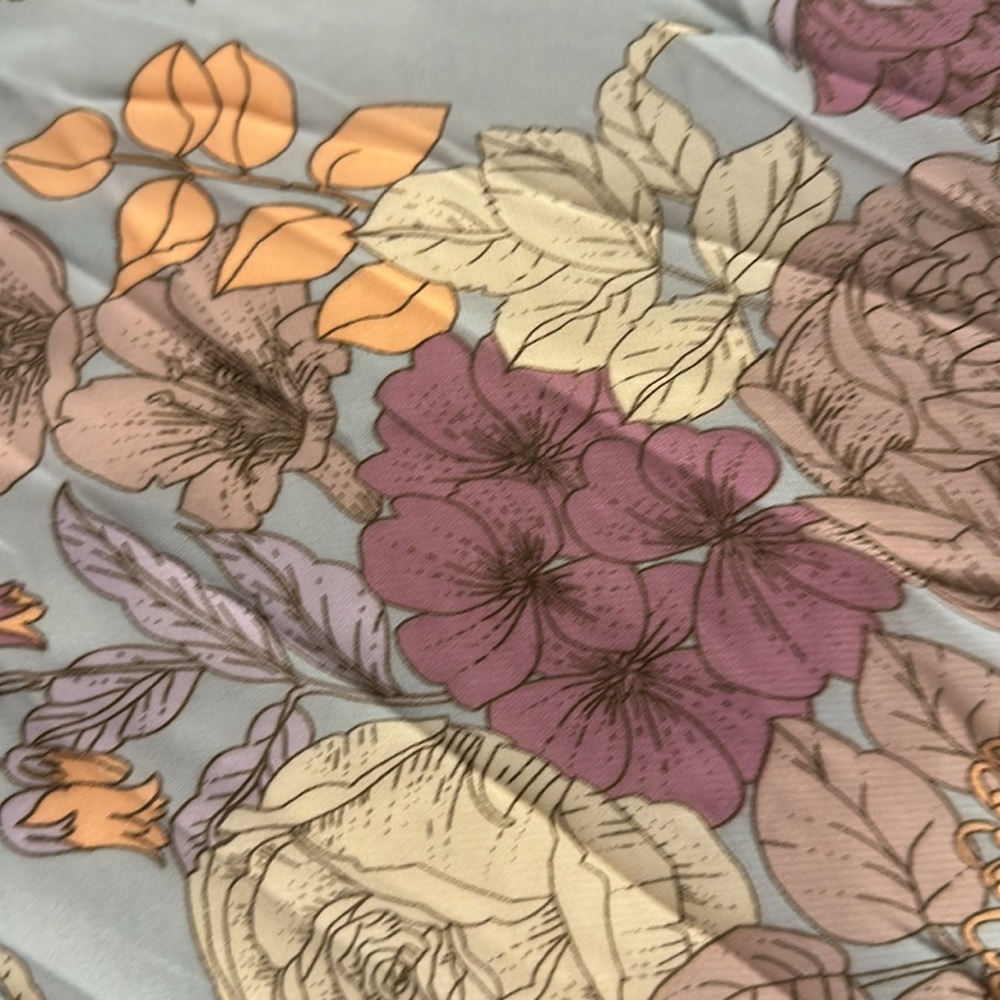 JG Hook Vintage Floral Dress with Ruffle Detail. - Picture 3 of 9